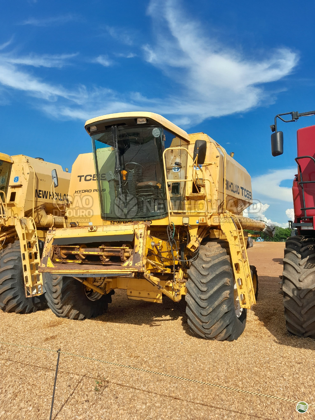 COLHEITADEIRA NEW HOLLAND TC 59 Grão de Ouro - New Holland GURUPI TOCANTINS TO